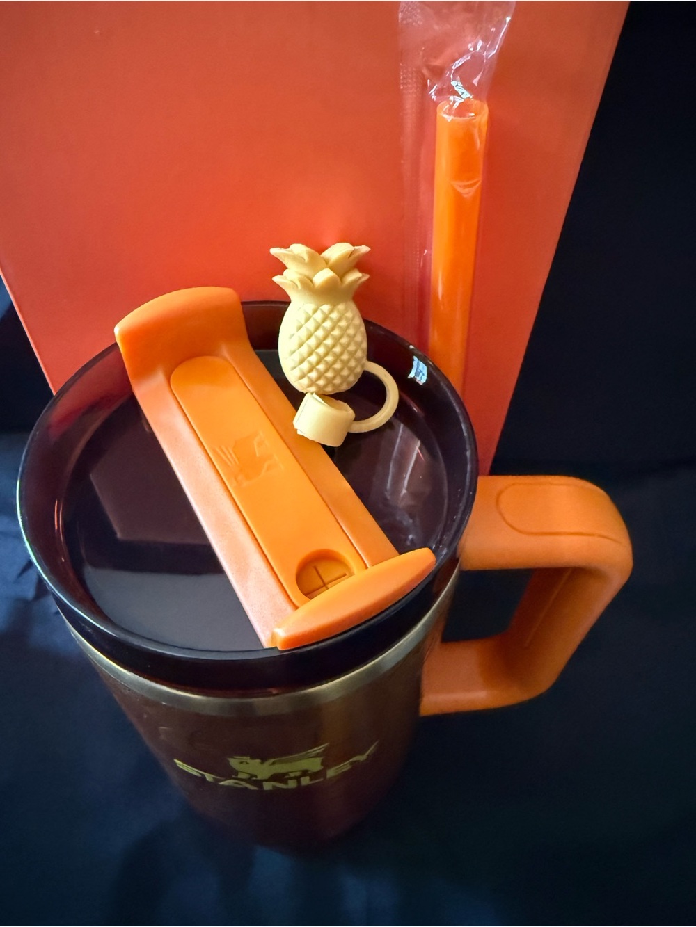 New Stanley 40oz Karol G Edition Orange and Red Floral with Box Topper Straw - Picture 5 of 16